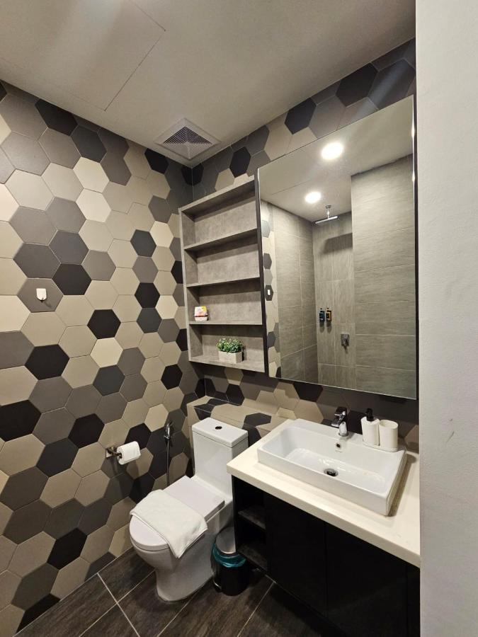 Luxurious Ceylonz Suite Near Bukit Bintang 4Pax Kuala Lumpur Exterior foto